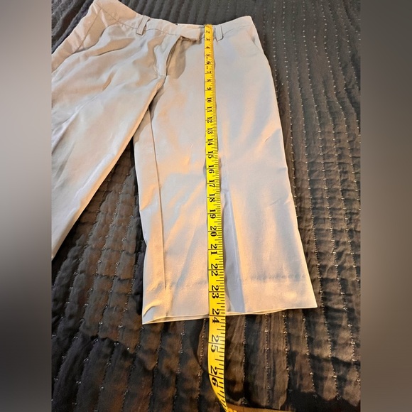 Adidas Shorts Womens Medium Climalite Flat Front Golf Beige Khaki Chino Bermuda - Picture 8 of 12